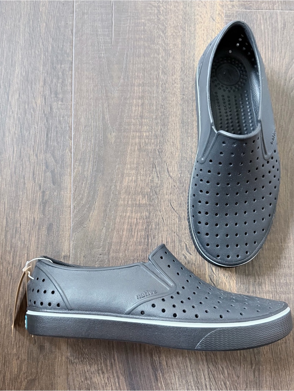 NWT Native Miles Slip On | Jiffy Black | Size: Men’s 7 / Women’s 9 - Picture 6 of 9